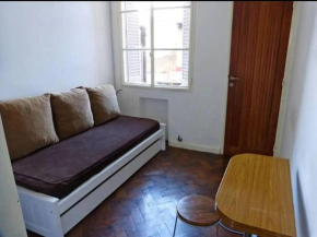 Depto. 2 ambientes, 3 personas (Tucuman y Florida)